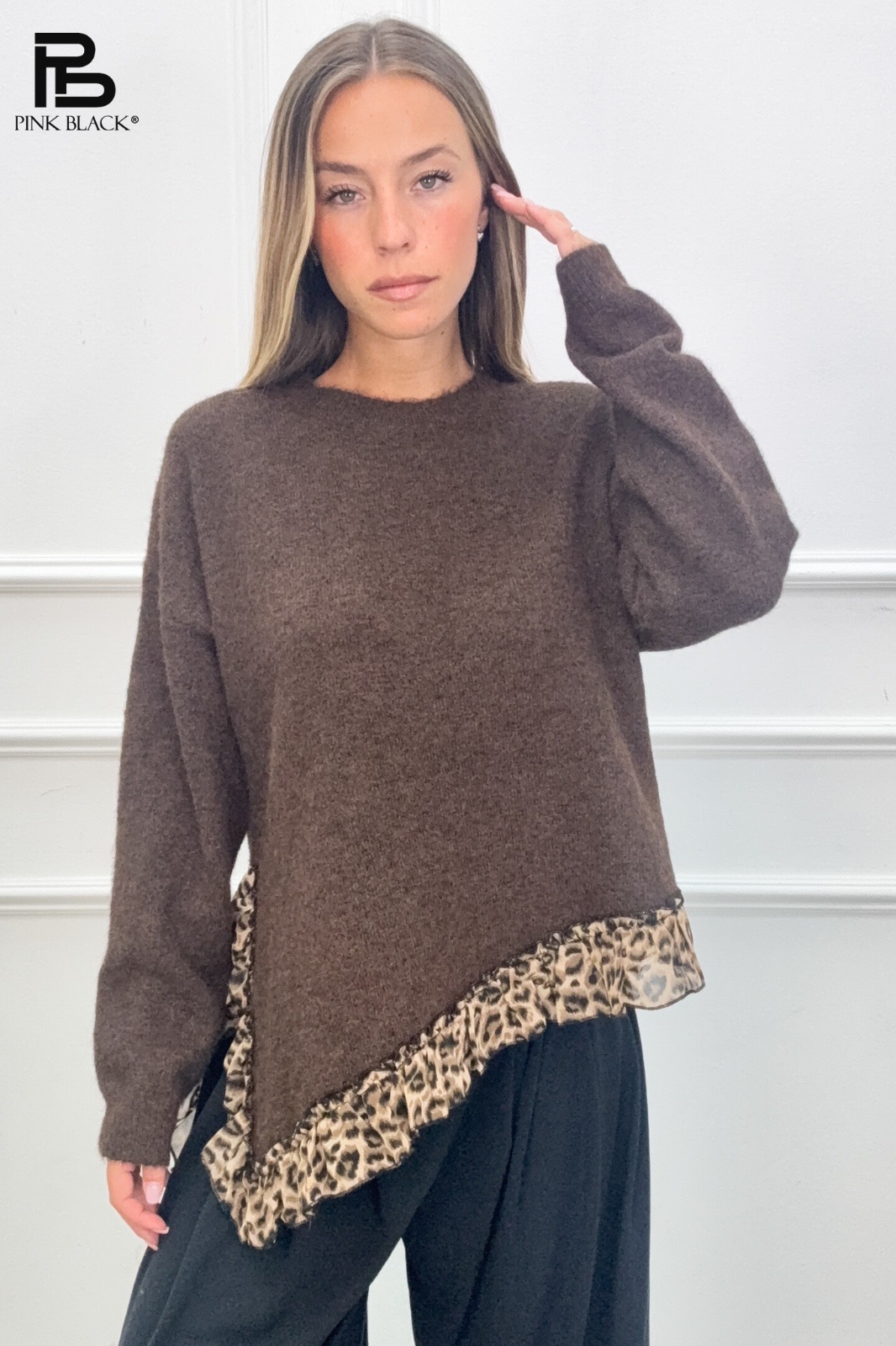 Sweter wydłużony z falbaną