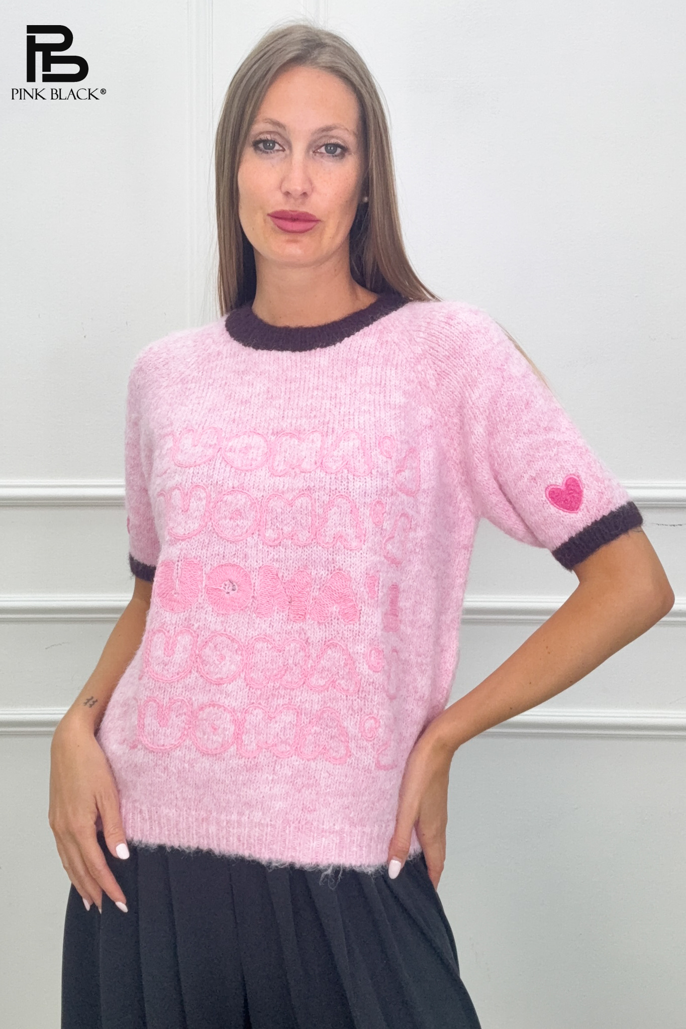 Sweter Krótki z Napisem