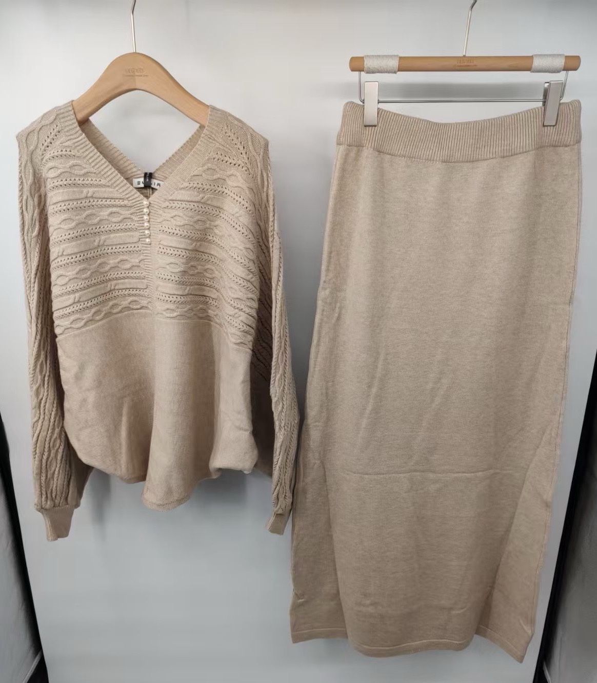 Komplet Dzianinowy V-Neck