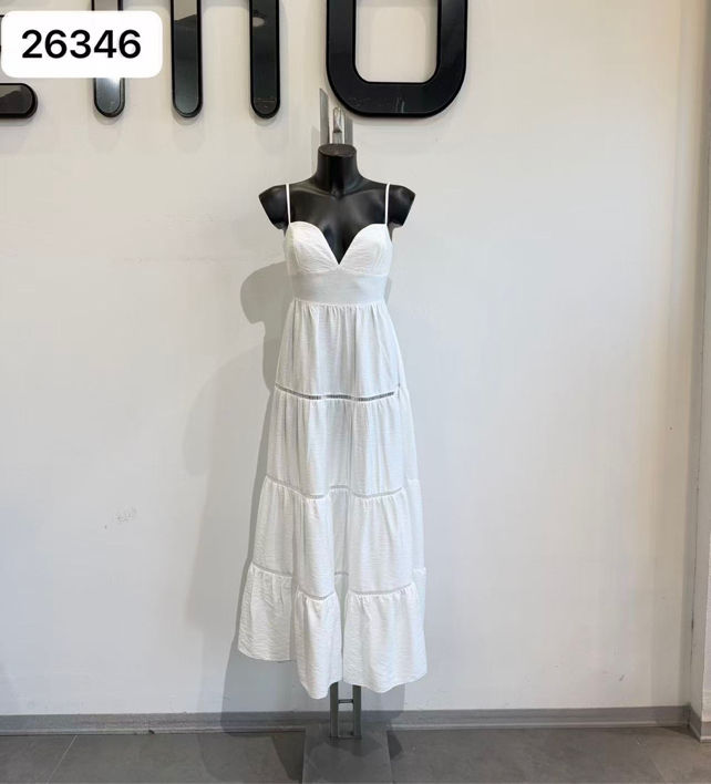 Sukienka maxi z dekoltem serce