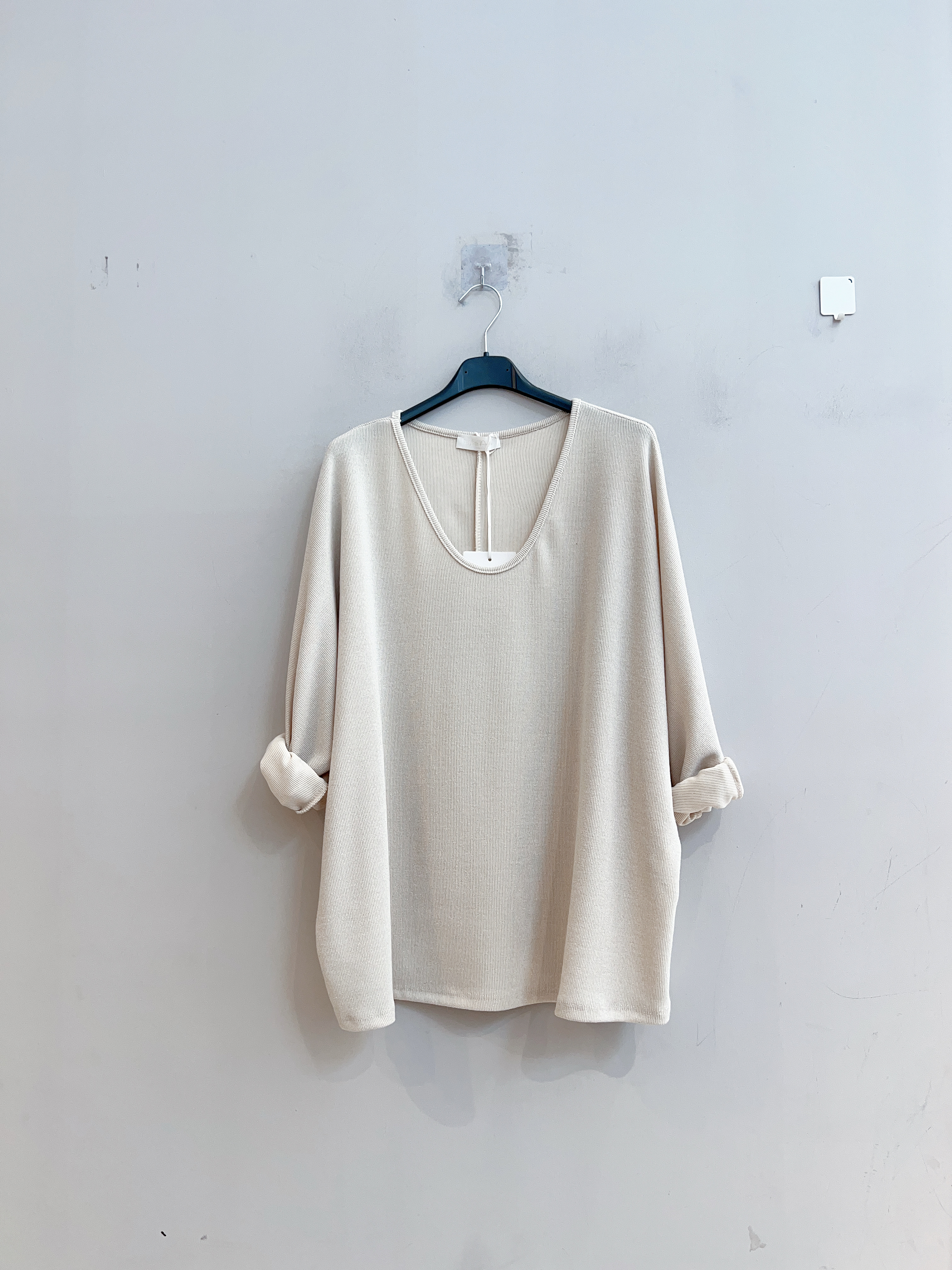 Bluzka Oversize z Dekoltem