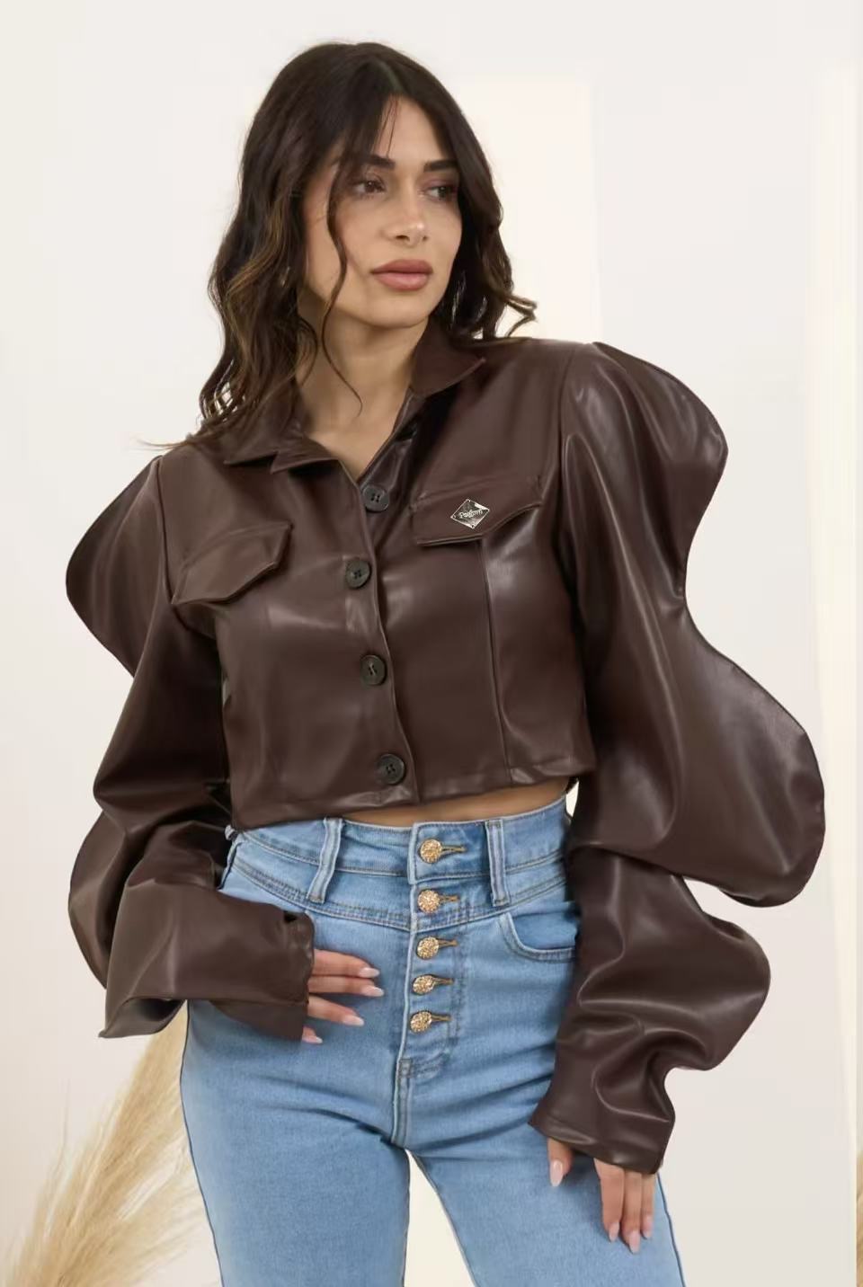 Kurtka Cropped z Bufiastymi Rękawami