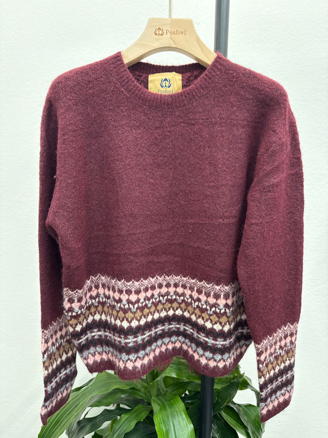 Sweter z Koronką
