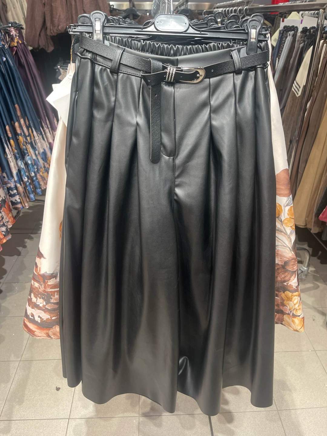 Spódnica Midi Rozkloszowana Plisowana
