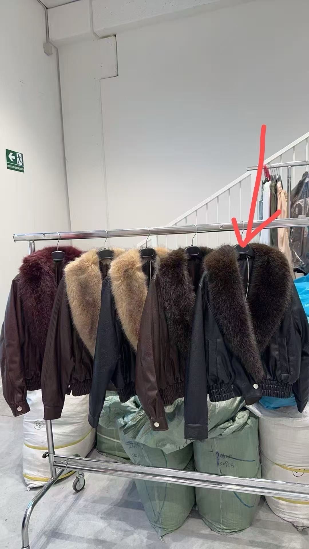 Kurtka Bomber Z Kołnierzem Futrzanym