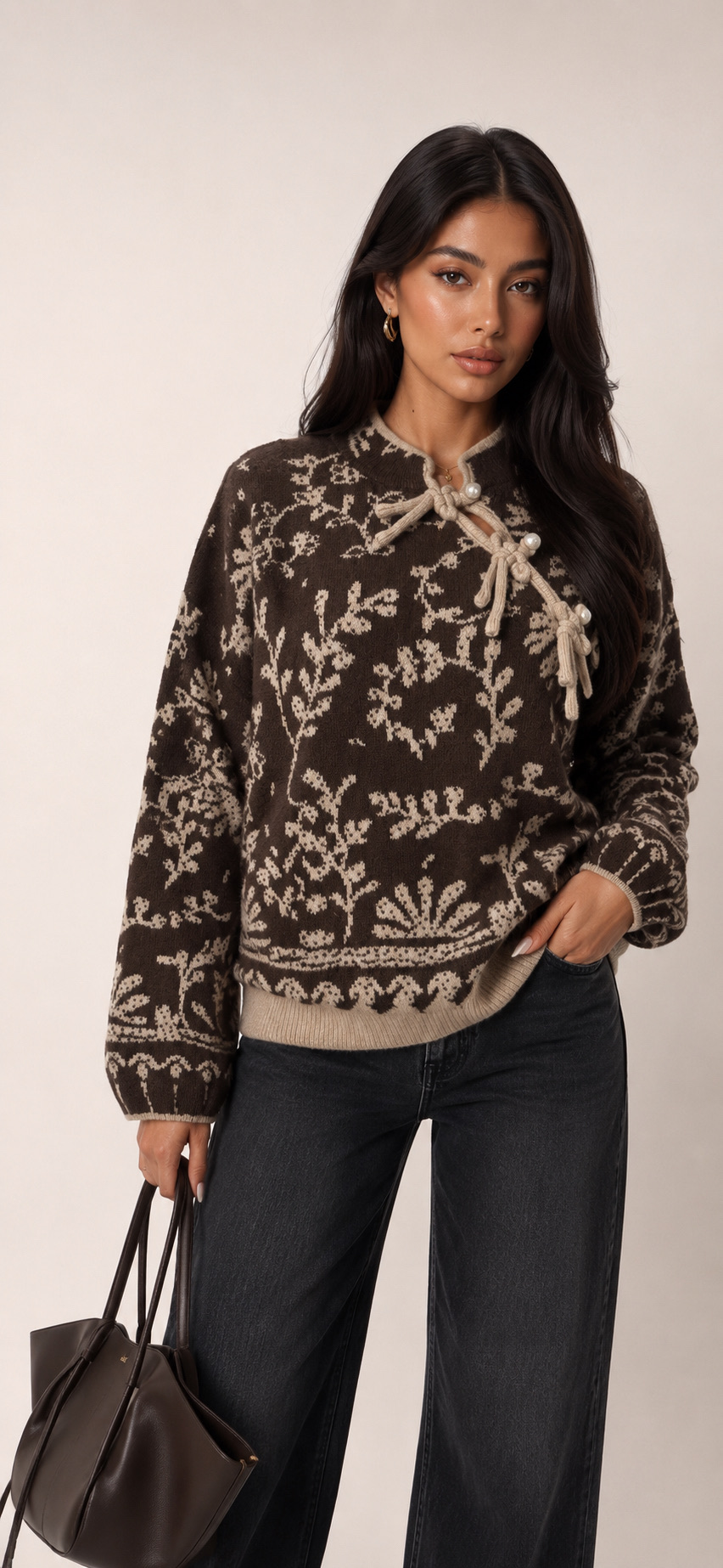 Sweter z Wiązaniem i Kokardą