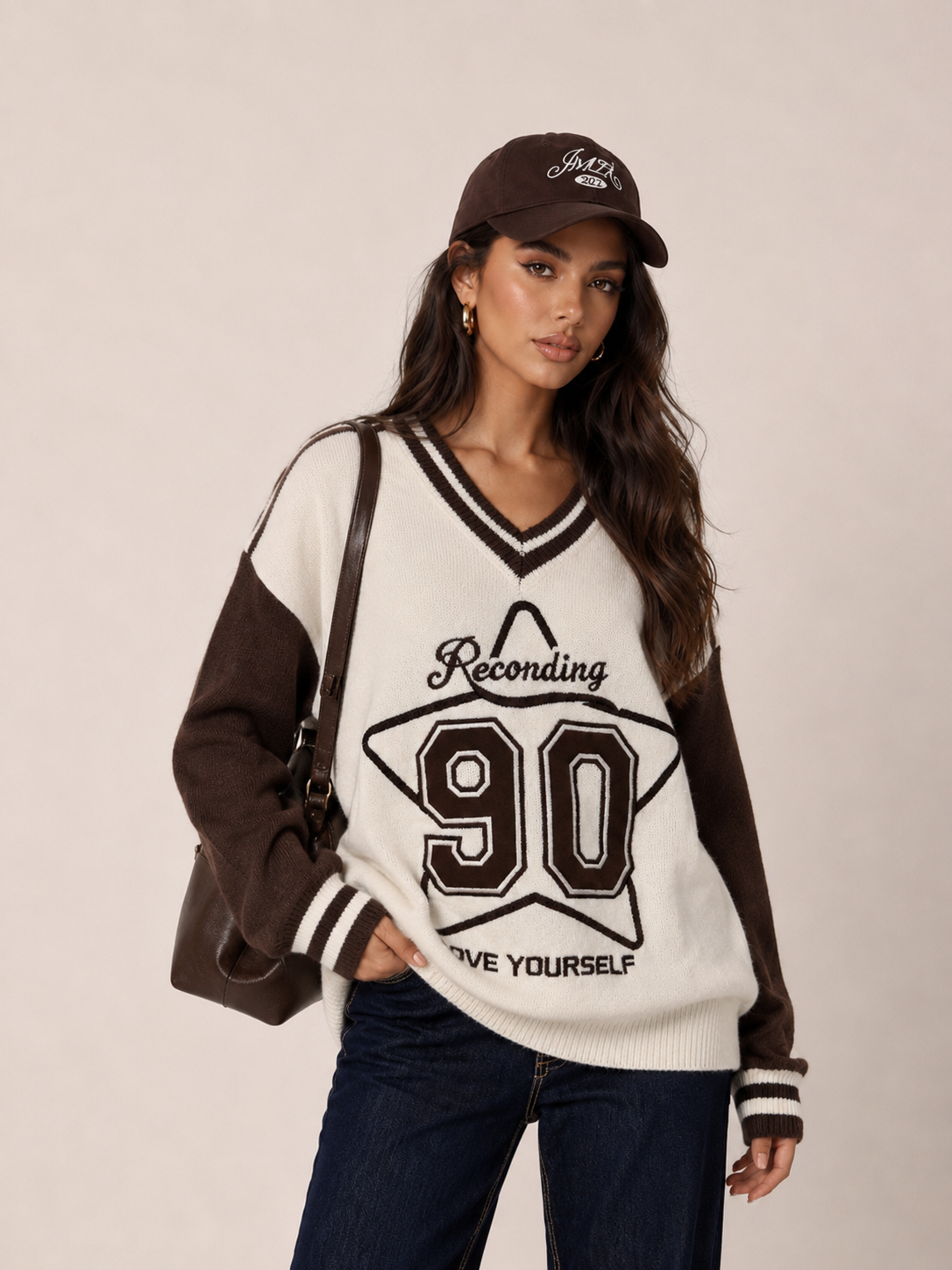 Sweter oversize z dekoltem w serek