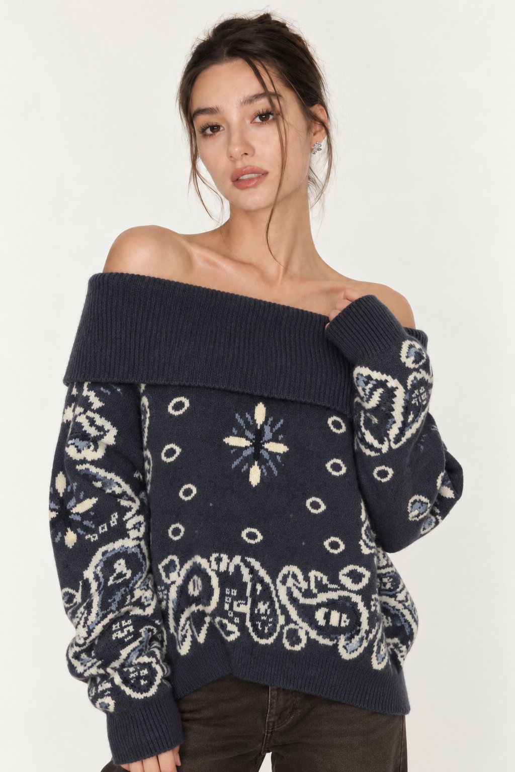Sweter Hiszpanka z Wzorem