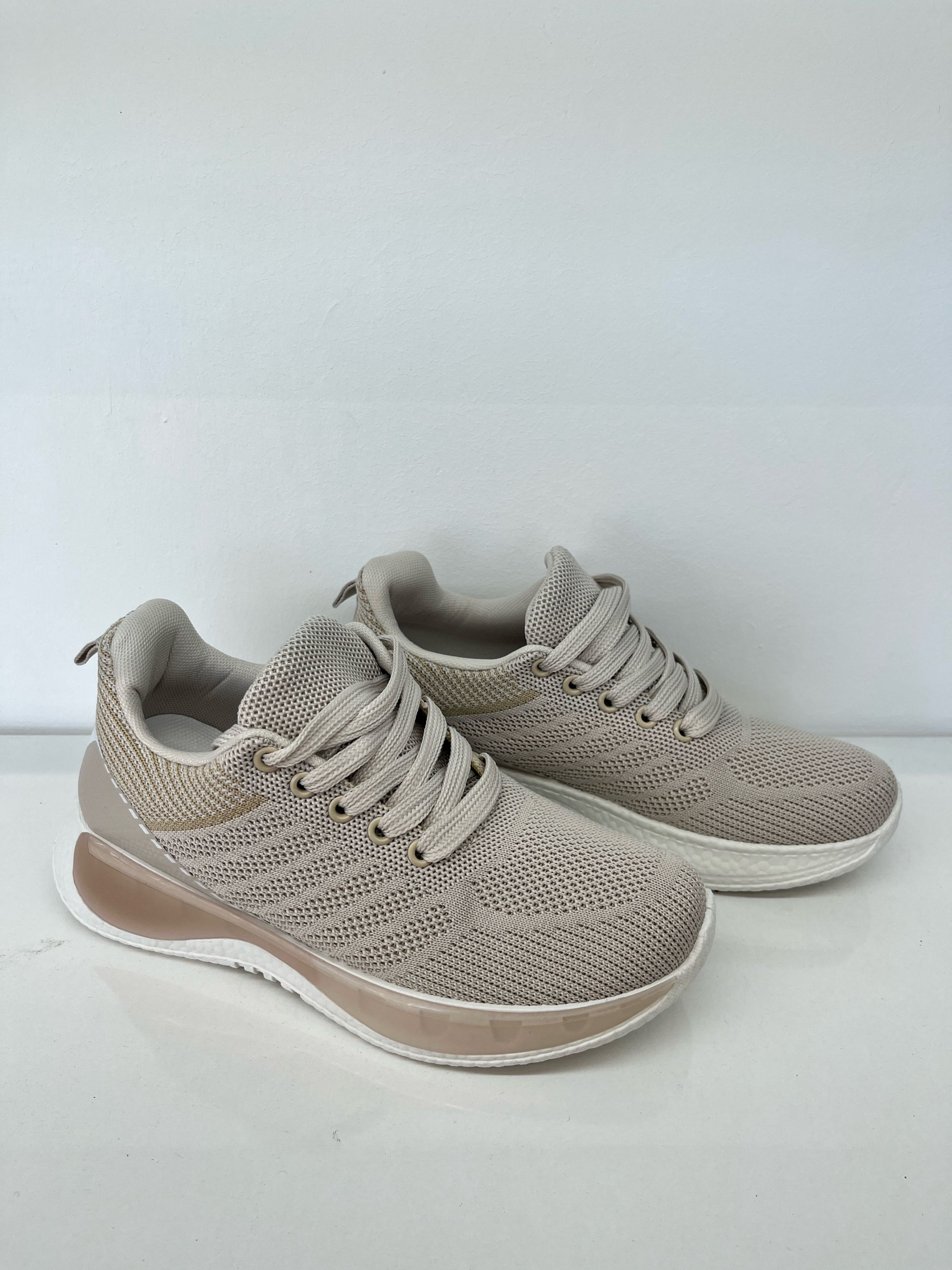 Sneakersy z Dzianiny Prążkowanej