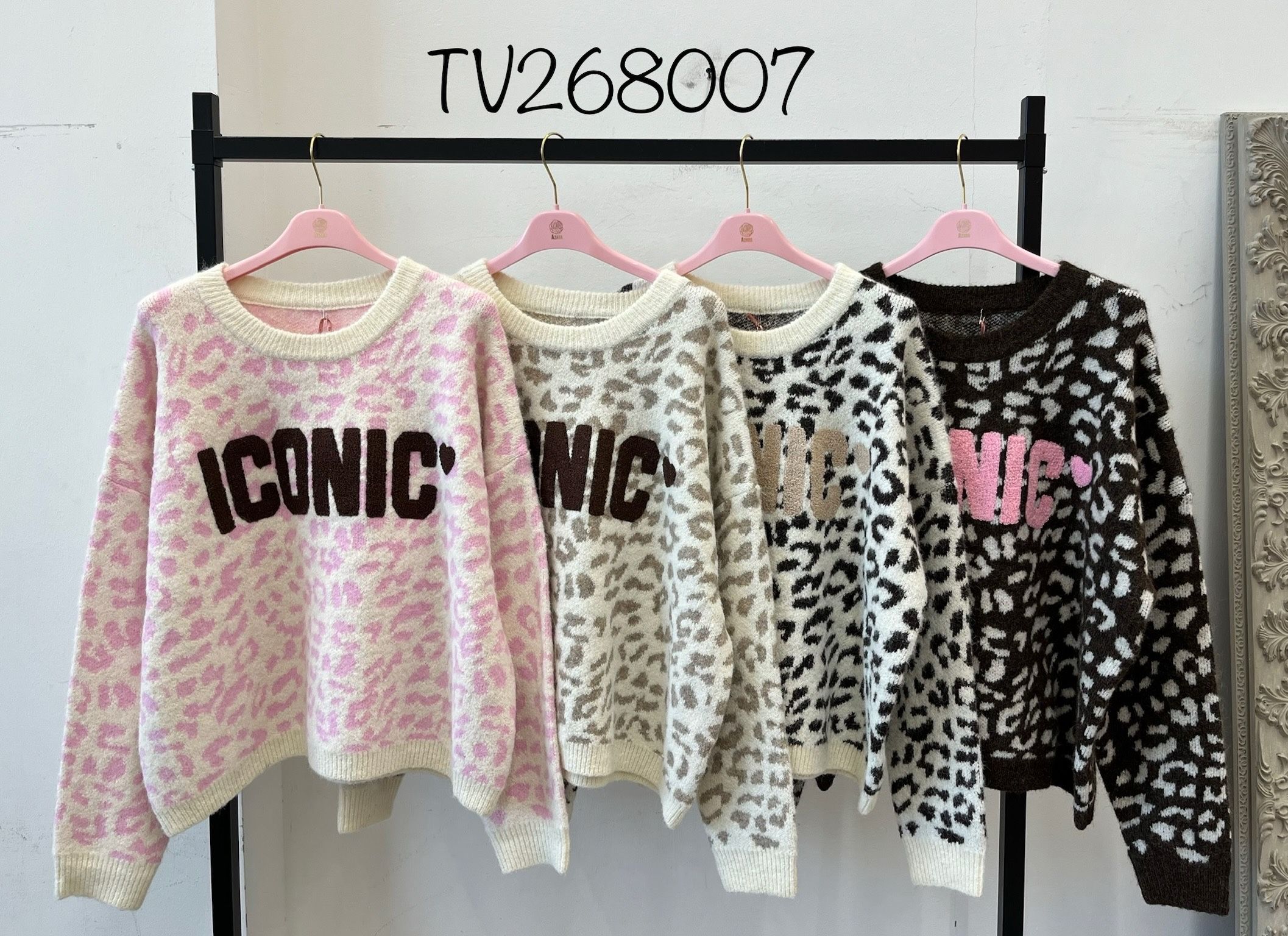 Sweter Regular z Napisem