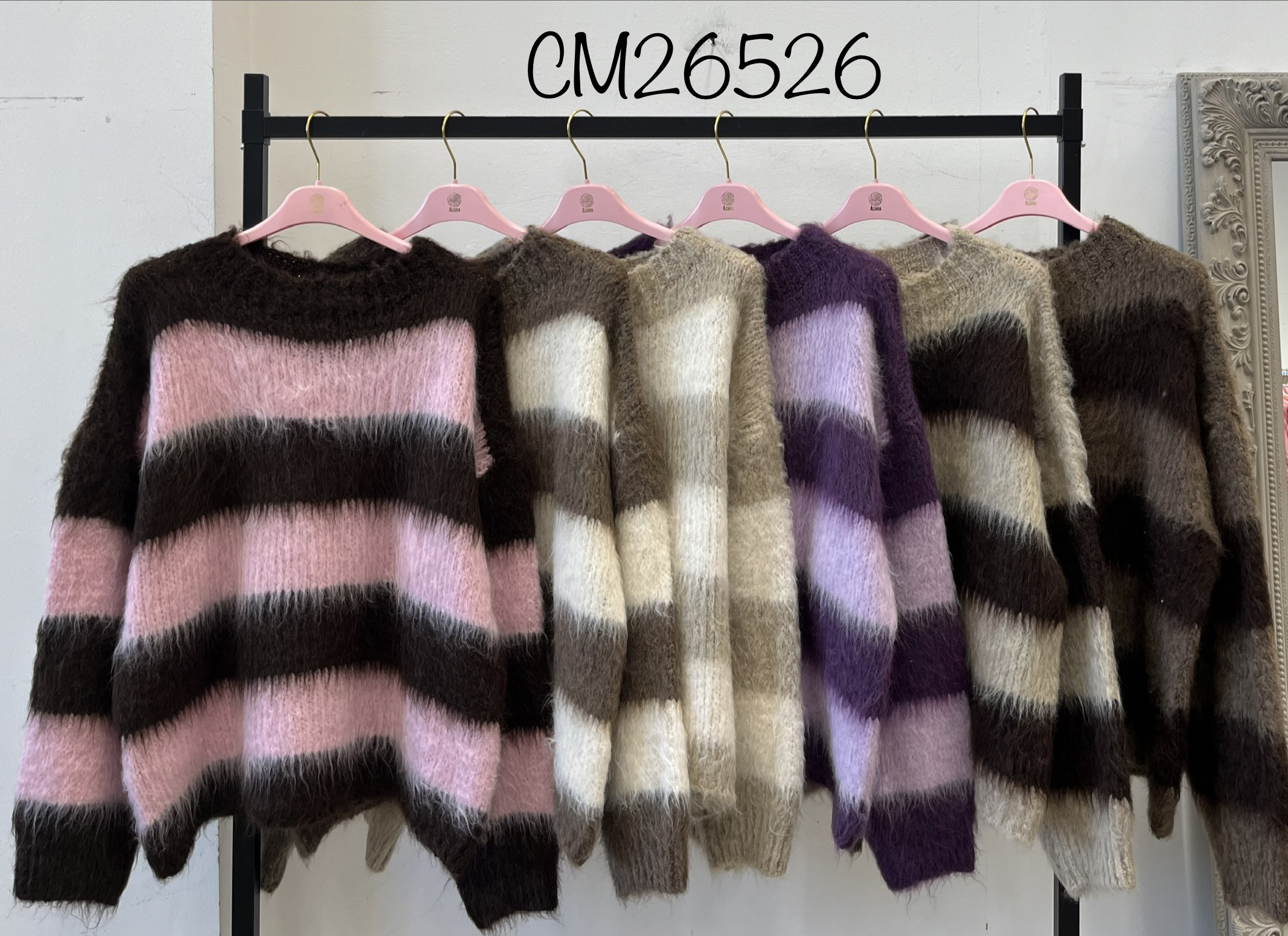 Sweter Puszysty w Paski