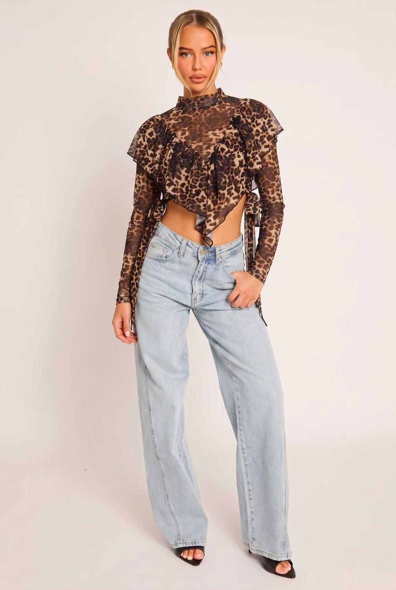 Bluzka cropped z falbanami