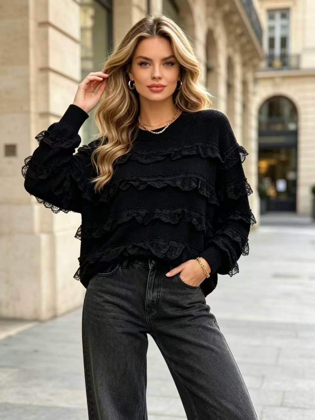 Sweter z Falbanami Koronkowymi