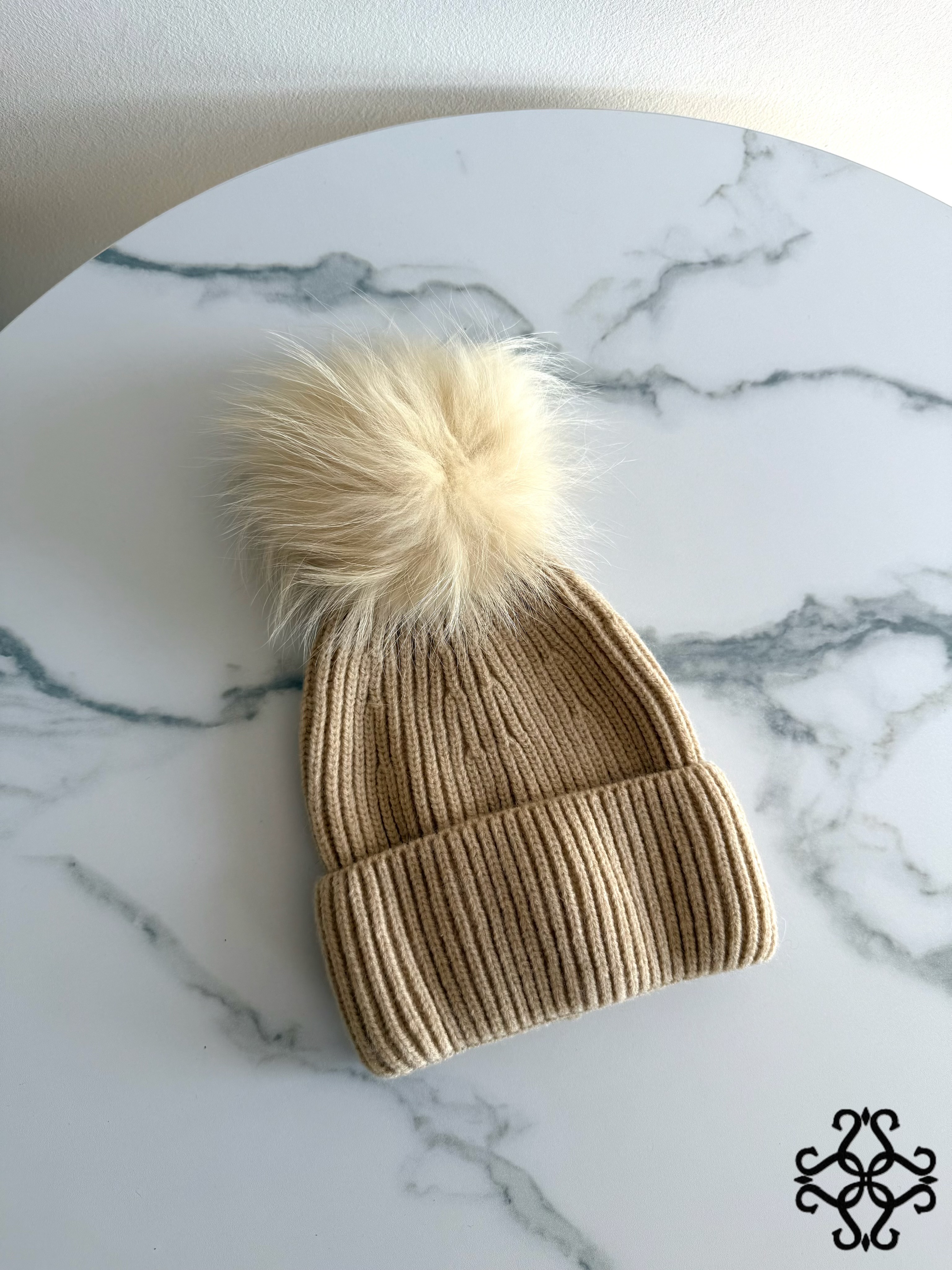 Czapka beanie z kokardą