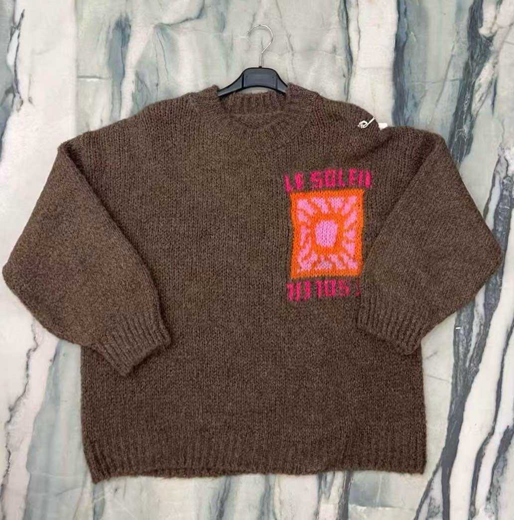 Sweter oversize z napisem