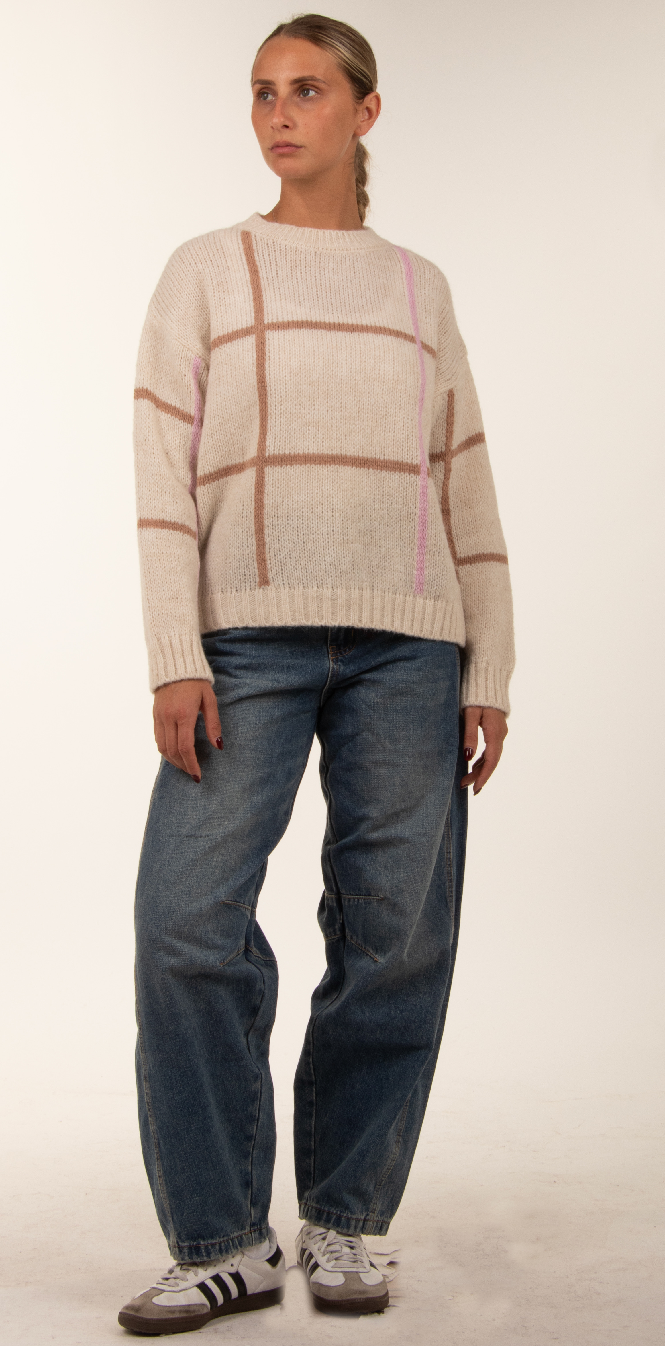 Sweter z dużą kratą
