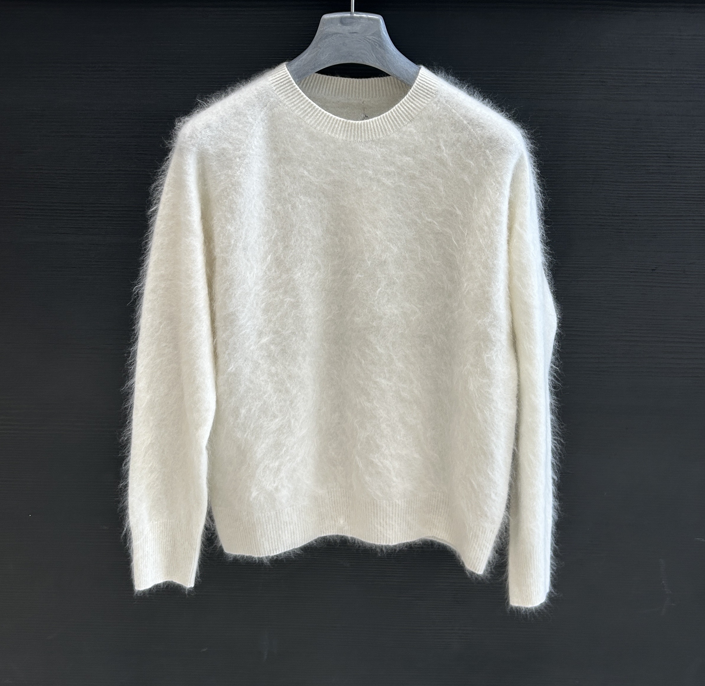 Sweter Regularny Z Okrągłym Dekoltem